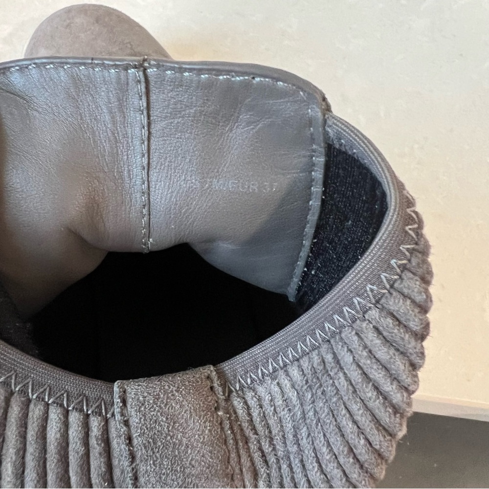 Vince Ilona High Top Sneaker - Picture 3 of 7